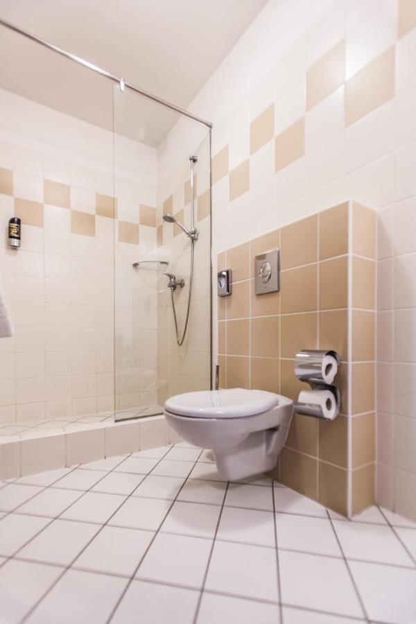 Hotel Vinar - Bed & Breakfast Kurdějov Exteriör bild